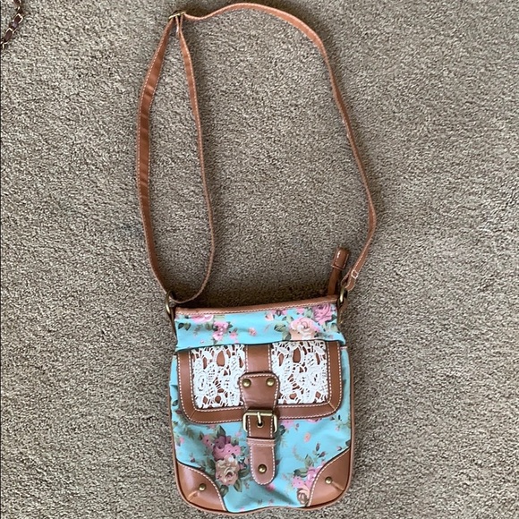 Purse - Picture 2 of 4